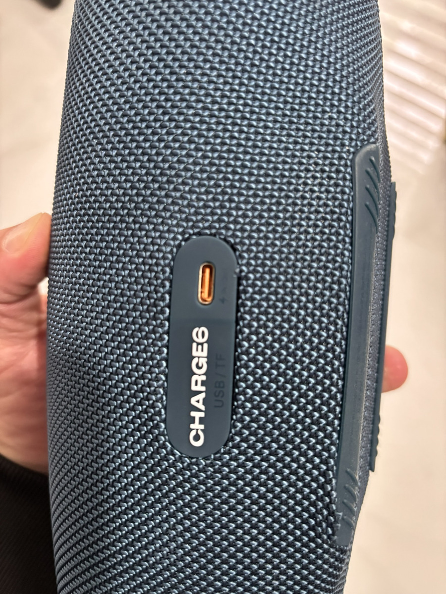 Bocina Bluetooth Charge 6 Azul Marino - Alto Rendimiento - México - Sonix MX